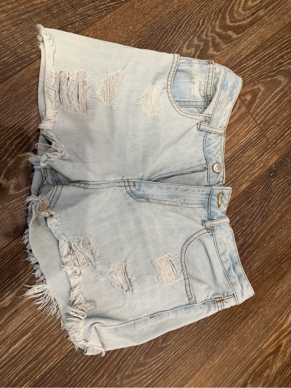 Forever 21 Light Wash Distressed Men's Jean Shorts
